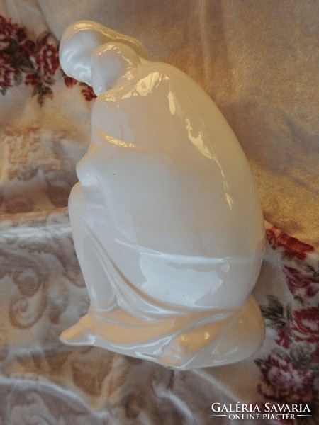 Mother with baby - marked porcelain sculpture sculpture