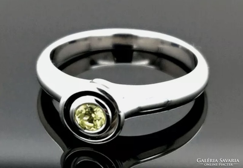 Special peridot gemstone ring, size 56 925 silver new
