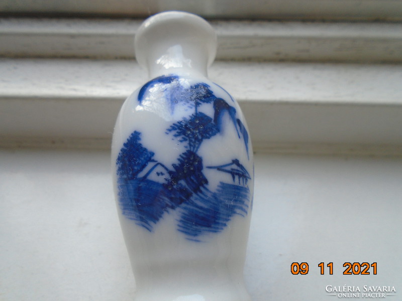 Kézzel festett egyedi kobaltkék Kangxi mintákkal 4 db miniatűr tojáshéj porcelán váza