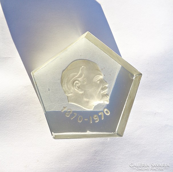 1870-1970 Lenin arcképes üveg dísztárgy