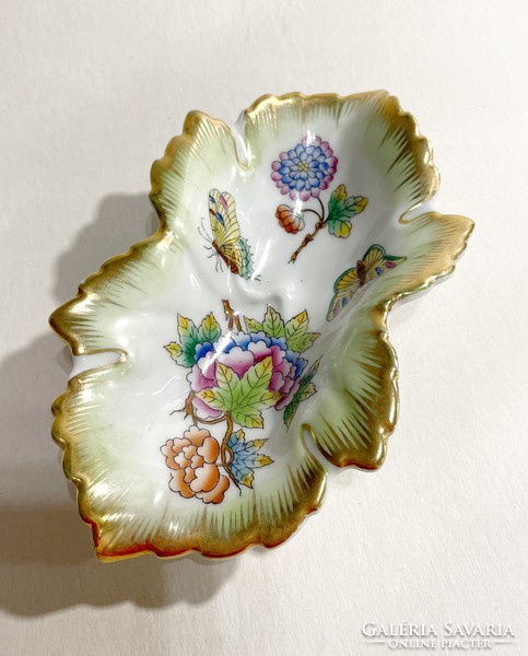 Herend Victorian patterned vine leaf shaped bowl