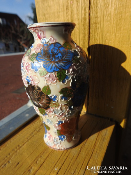 Gazdag kézi festésű kínai porcelán váza