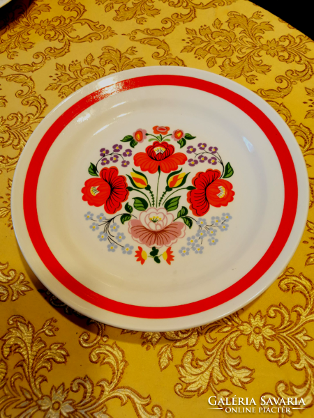 Kalocsa patterned porcelain wall plate 26 cm