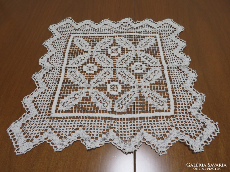 Hand-crocheted lace tablecloth, tablecloth 40 x 40 cm