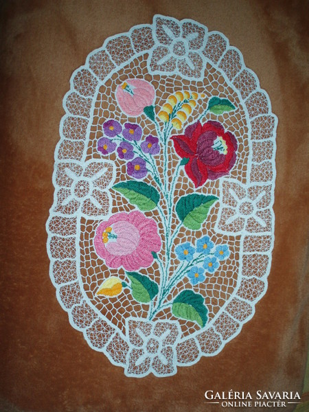 Vintage Kalocsa embroidered tablecloth