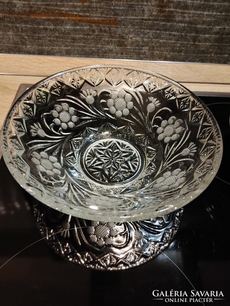 Glass crystal bowl. Bonbonier offering 23 cm