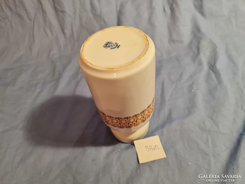 Great Plain terracotta vase 15 cm