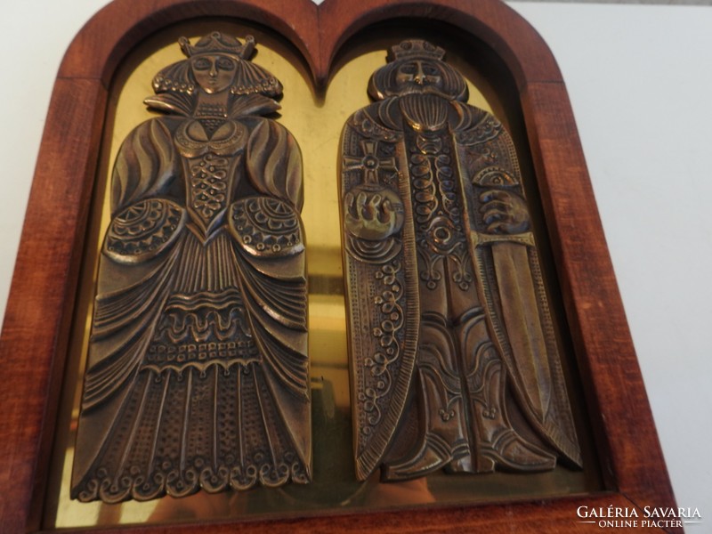 Bódás Tamás: Képcsarnokos relief - Királyi pár - bronz réz alapon fa keretben