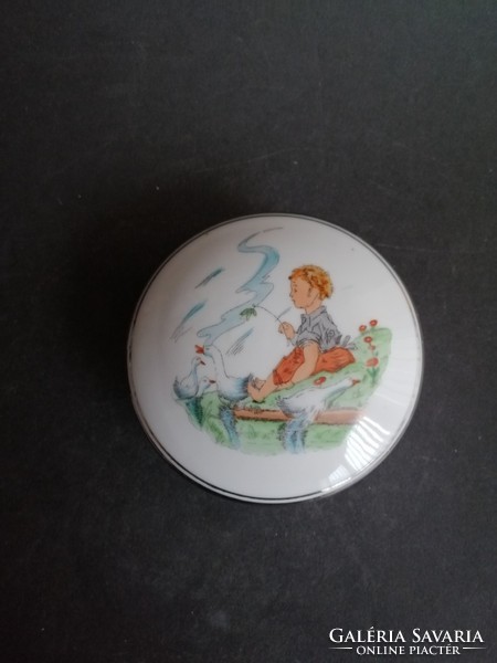 Drasche porcelain bonbonier with goose boy with teacup - ep