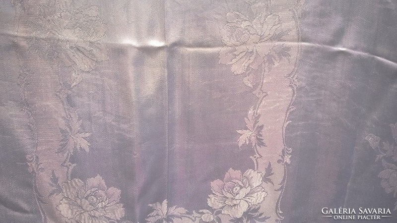 Powder pink patterned tablecloth 145x125 cm