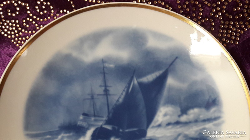 Hajós porcelán tányér, fali tányér