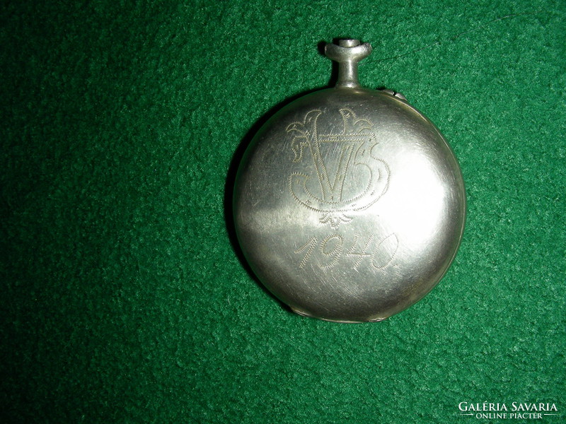Alpaca pocket watches engraved in 1940