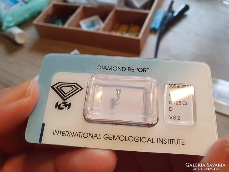 VALÓDI Gyémánt Antwerpen 0,125 ct IGI certifikacióval QR kóddal