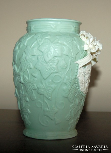 Jasperware Bisque porcelán ﻿cherub ﻿váza
