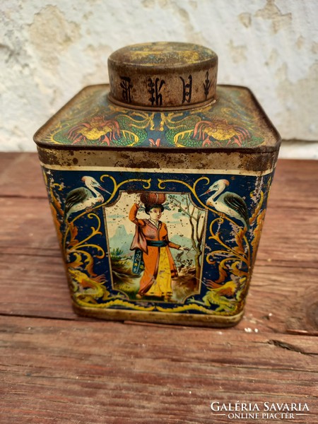Very old Chinese metal tea box