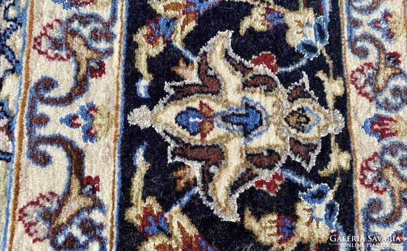 Isfahan perzsaszőnyeg selyemfonallal 174x109 cm