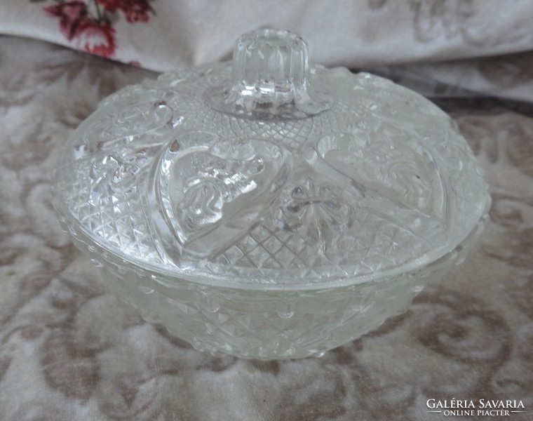 Cast glass heart - patterned bonbonier - sugar bowl