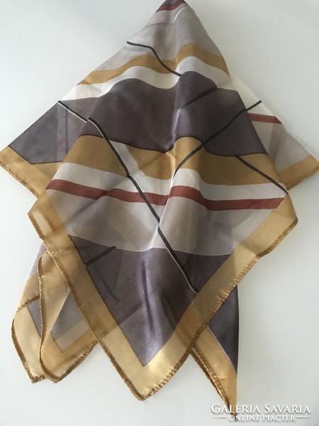Selyemkendő pasztell színekkel, 80x80 cm