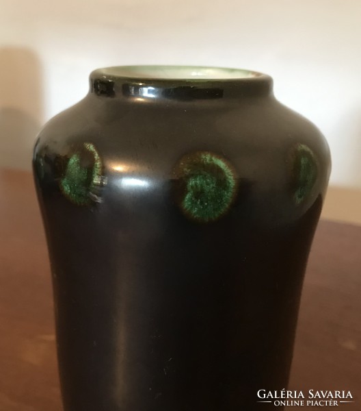 Sötét színü jelzett kerámia váza. Minimalist ceramic vase. T-61