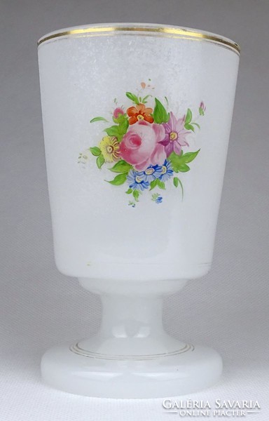 1G875 antique flower pattern milky white Biedermeier base glass 12.5 Cm