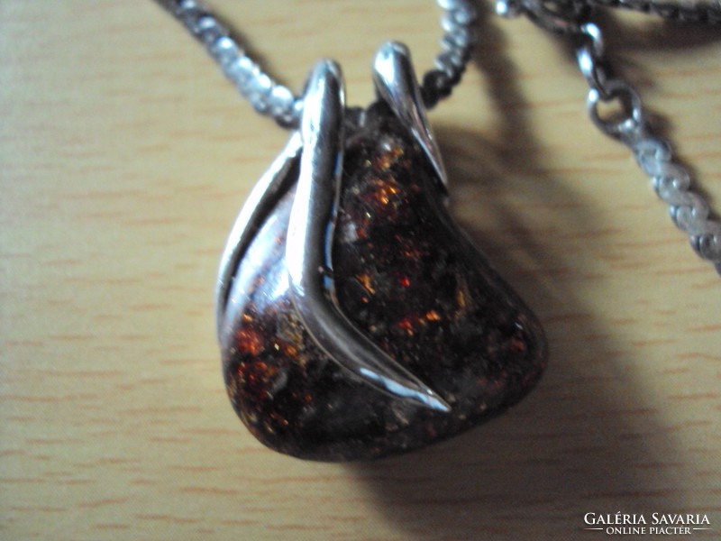 Silver amber pendant without silver chain