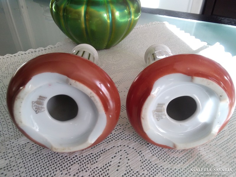 Zsolnay shield-sealed porcelain candle holders with rare gilded ribs from the 1920s-30s!