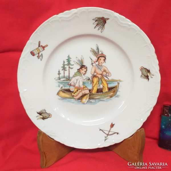 Old count thun native kid pattern porcelain plate. 21.5 Cm.