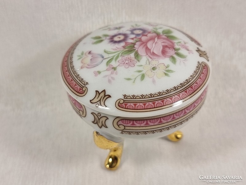 T limoges gilded 3-legged vignette bonbonier with floral lid