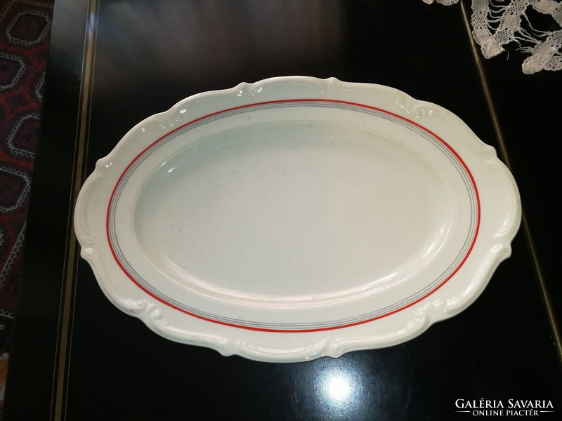 Oval porcelain bowl