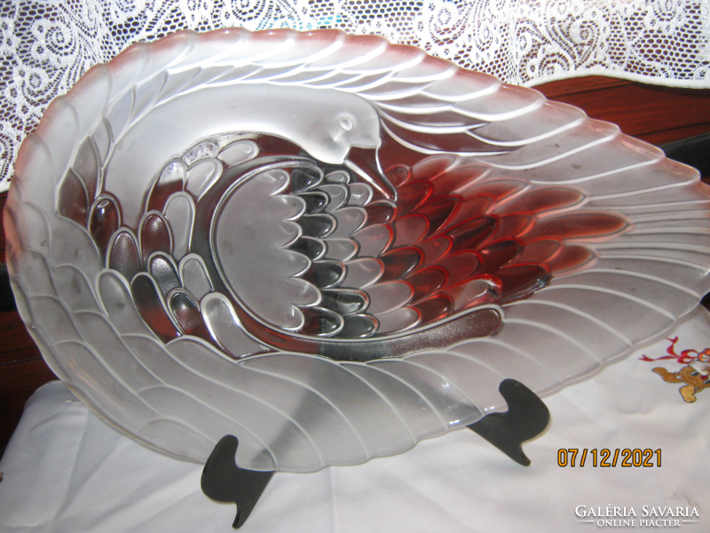 Hattyú formájú  Walther Glas  asztalközép kináló