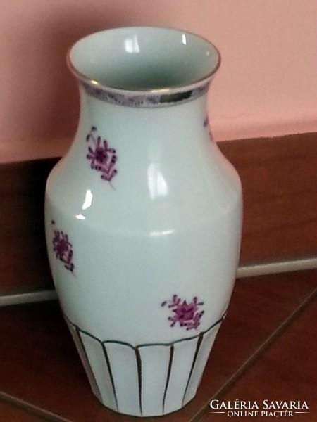 New beautiful Herend purple apony patterned large porcelain vase