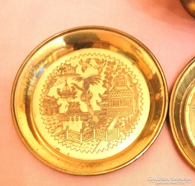 Old copper bowls and an art deco base copper table center v. Bonbonier v. Bowl of hazelnuts