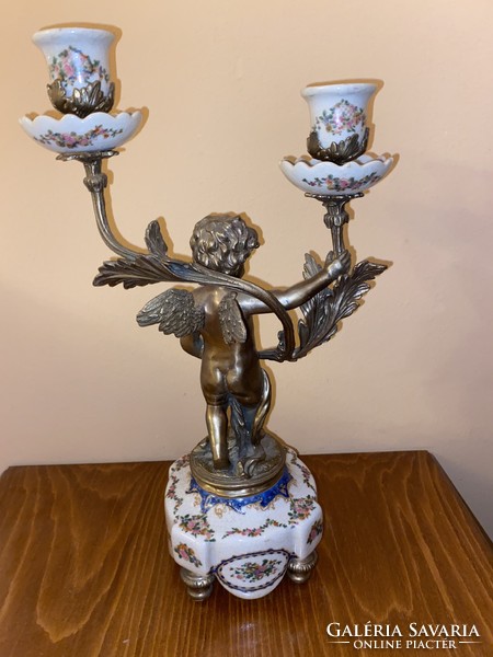 Porcelain / copper urn vase with clockwork and 2 putty two-pointed candle holders