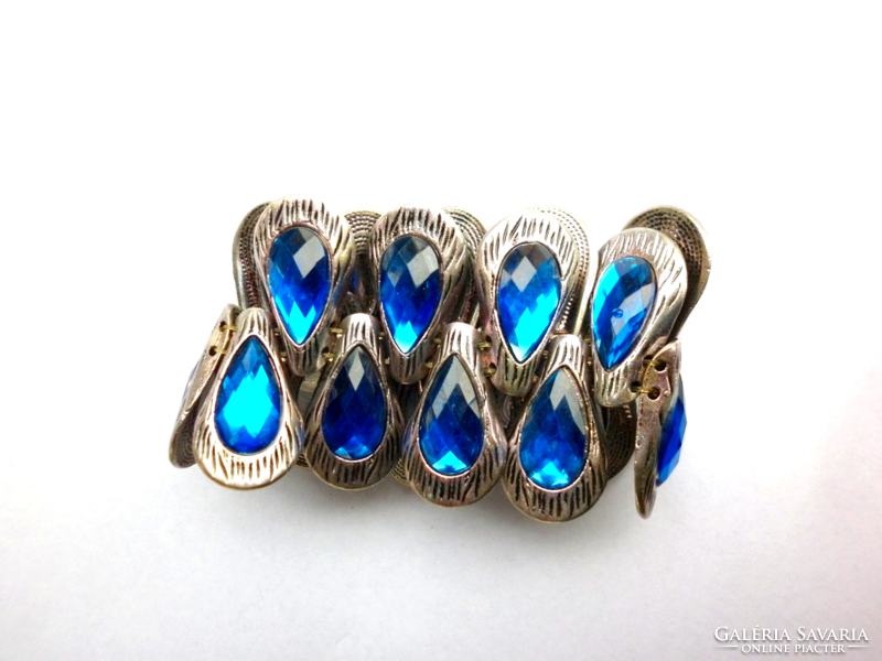 Peacock pattern bracelet