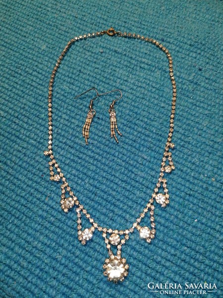 Rhinestone necklace with earrings (562)