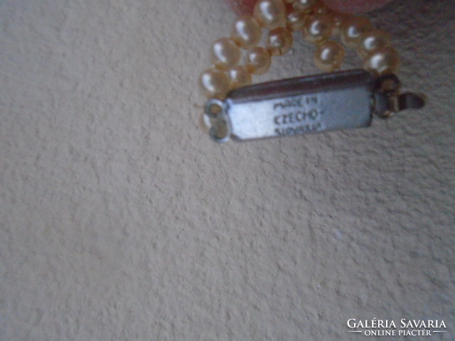 Antik kétsoros jelzett gyöngy collier a '50-60 as  évekből antik csattal ragyogó állapotban