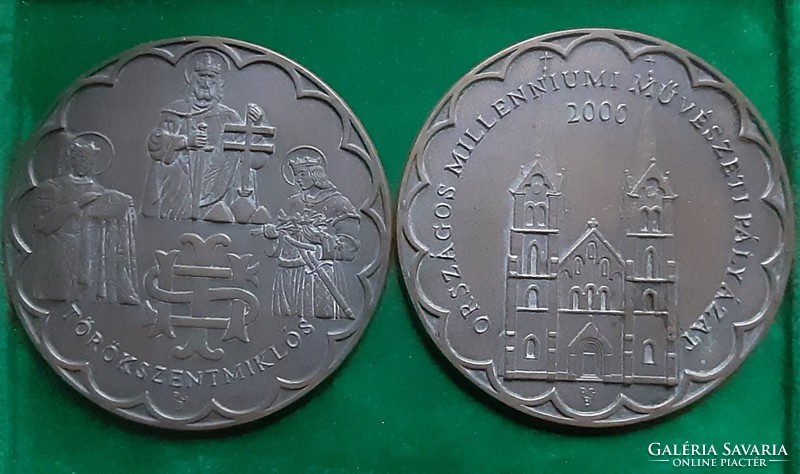 Pogány Gábor Benő: Árpád-házi szentek, bronz plakett pár, 14 cm