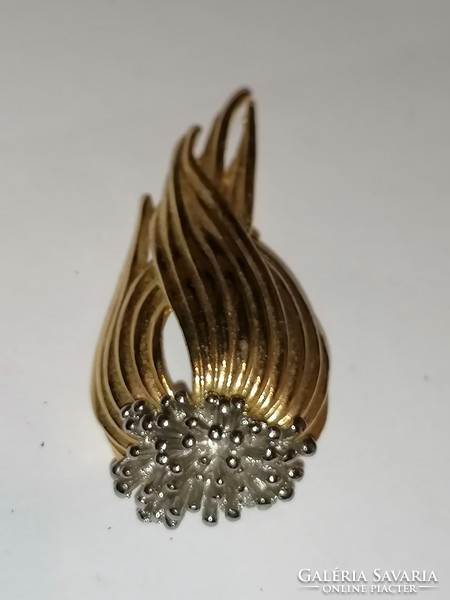 Retro fire gold plated angel brooch 77.