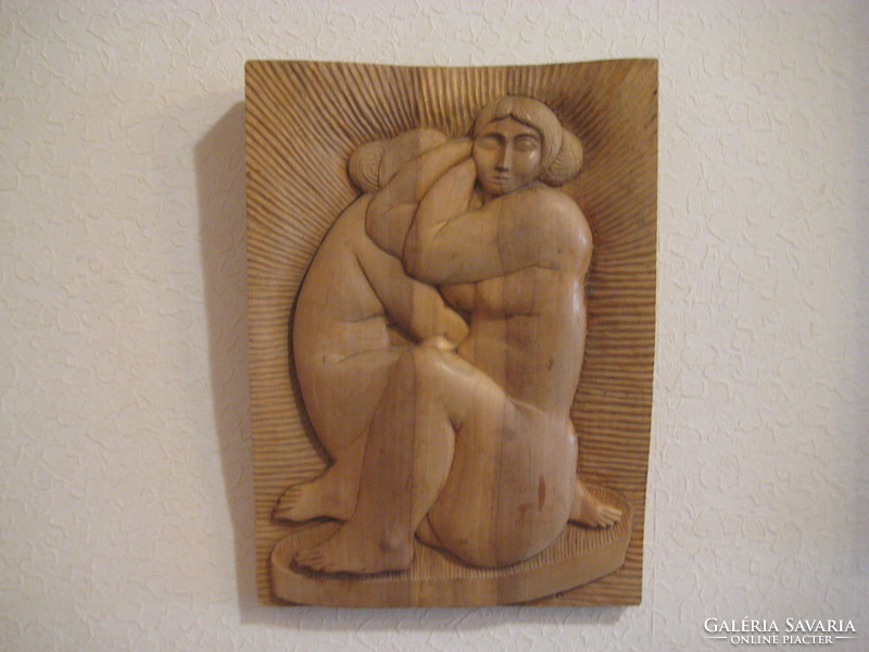 Wood carving, in the style of Amerigo tot, marked, 41 x 30 cm, marked