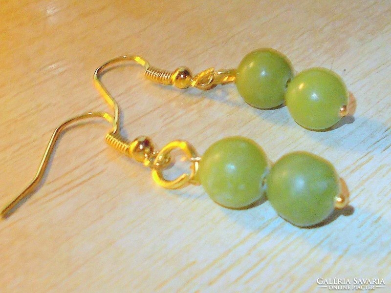 Olivine jade mineral pearl gold gold filled earrings