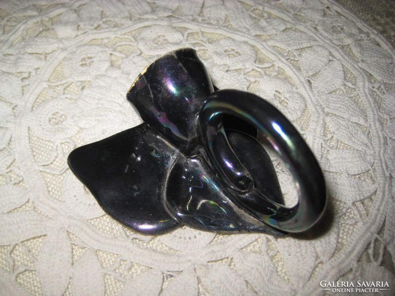 Porcelain, black rose, with beautiful iridescent colors, unmarked 7 x 6 cm