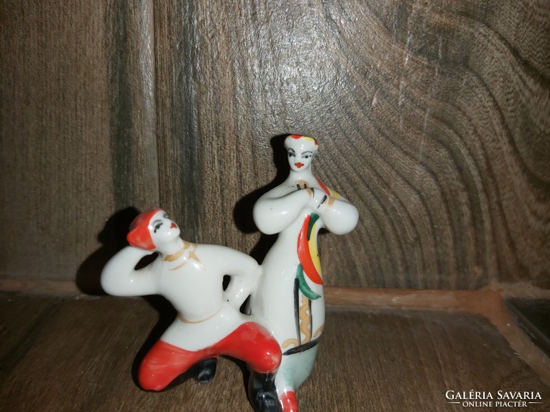 Szovjet ZHK Polonne orosz porcelán táncoló táncos  nipp figura Gyűjtői darab