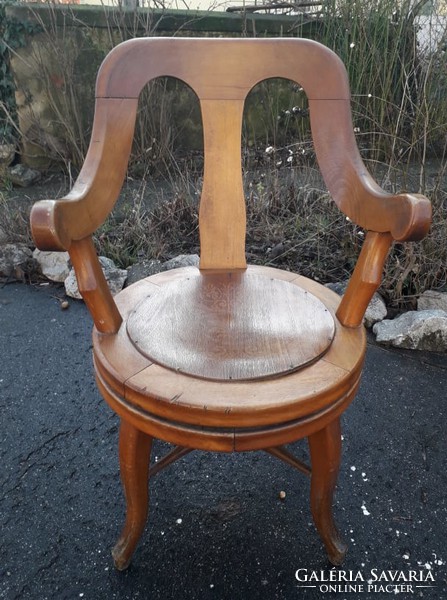 Antique barber chair / swivel.