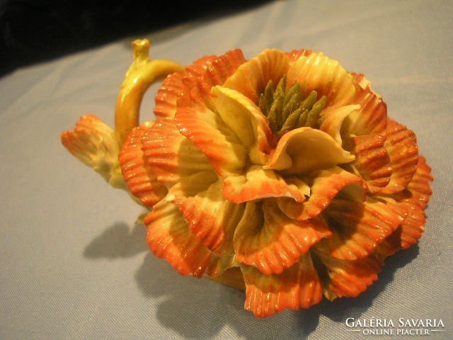 N16 Antik virágcsokor szirom jelzett korona +formaszám porc ritkaság apróbb hiányokkal 7 cm-es eladó