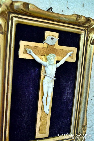 61. Antique bone of Jesus Christ (8.5 Cm), corpus, crucifix, cross, 21 cm wooden frame!