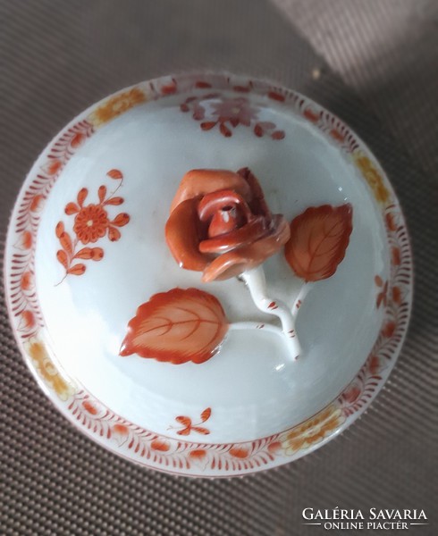 Herendi rózsafogós bonbonier