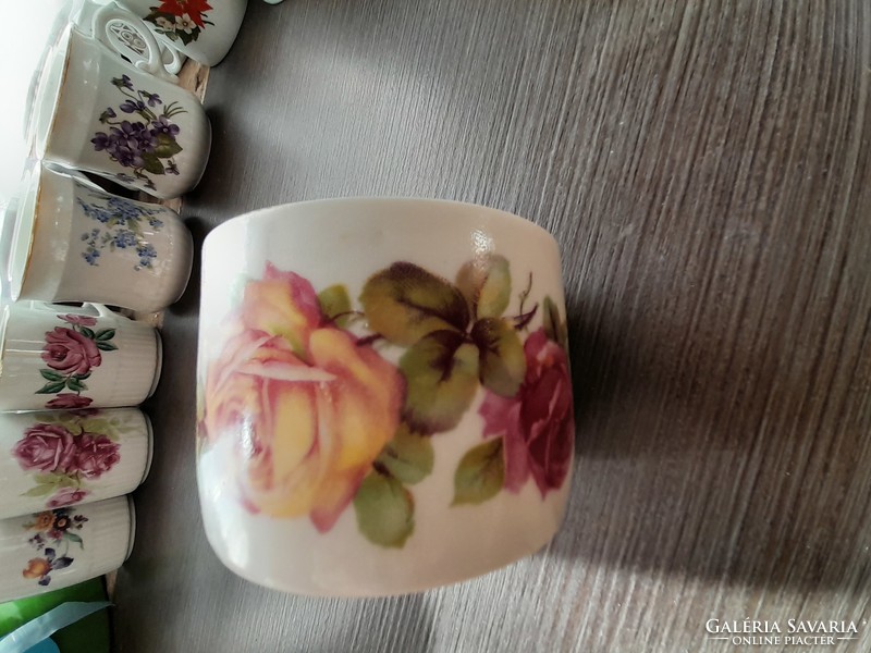 Zsolnay tea cup