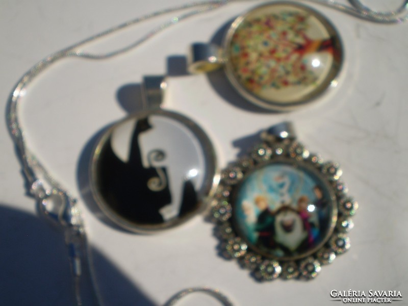 Craft pendant with three glass lenses and chain