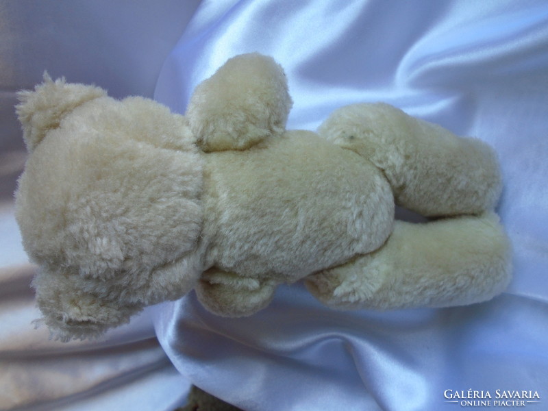 Old teddy bear 21 cm.