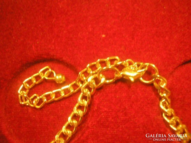 N17 Arany színű  Design collié karmos foglalatú csillogó sok ékkővel  52 cm-es eladó